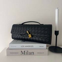 benga black clutch