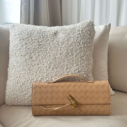 benga nude clutch