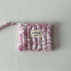 Noya red pouch