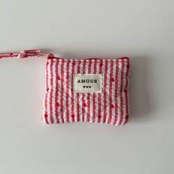 cuty red pouch